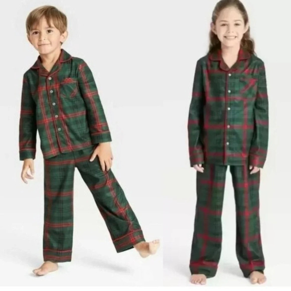 Hearth & Hand Kids' Tartan Green and Red Plaid 2pc Holiday Pajama Set - Picture 1 of 7